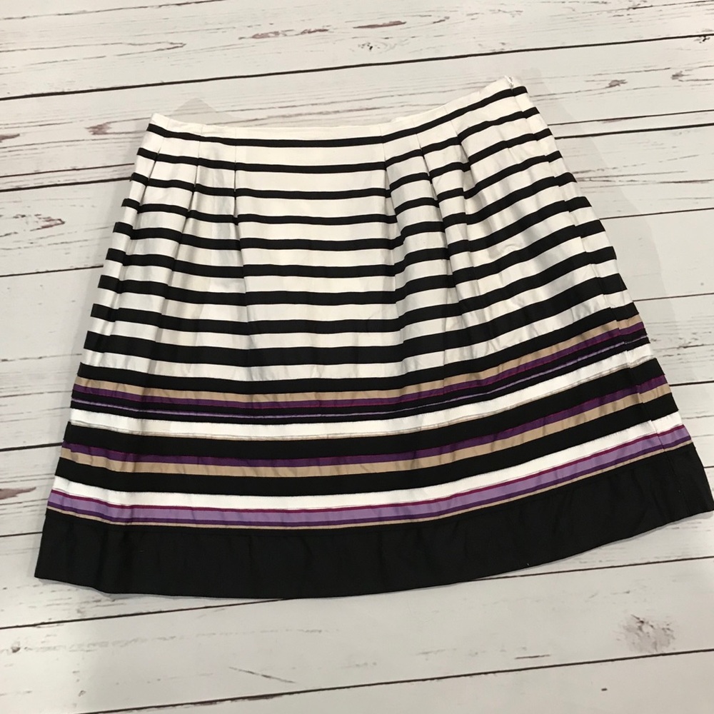 🌻WHBM White House Black Market Striped Skirt